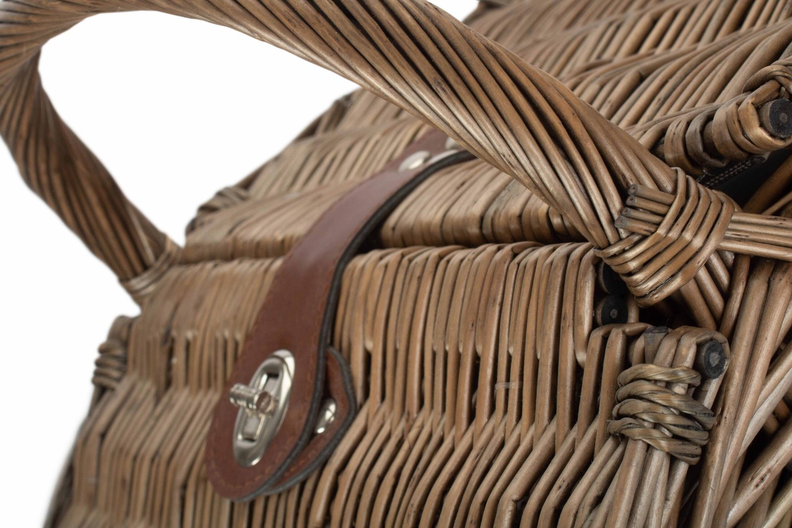 2 Person Slope-Sided Picnic Hamper With Chiller Lining - Image 2