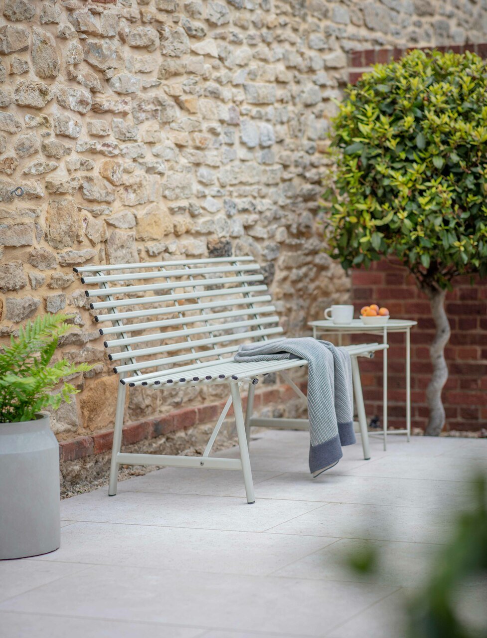 Garden Bench - Richmond - Image 5