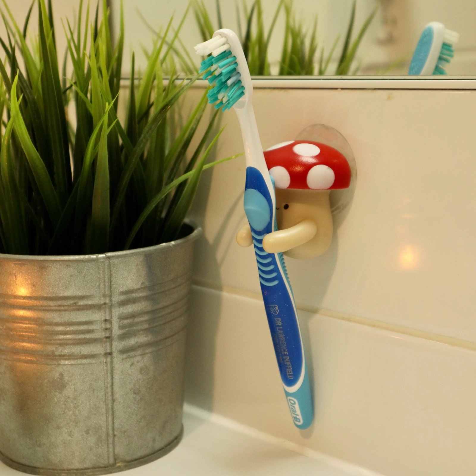 Mushroom Toothbrush Holder - Image 3