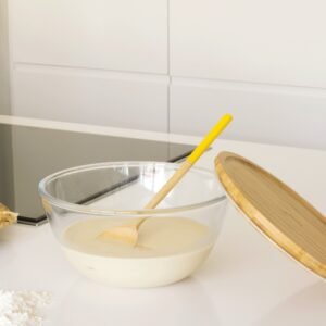 Glass Mixing Bowl With Bamboo Lid 2.6 Litre