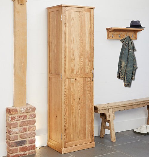 Oak Tall Shoe Cupboard - Mobel - Image 2